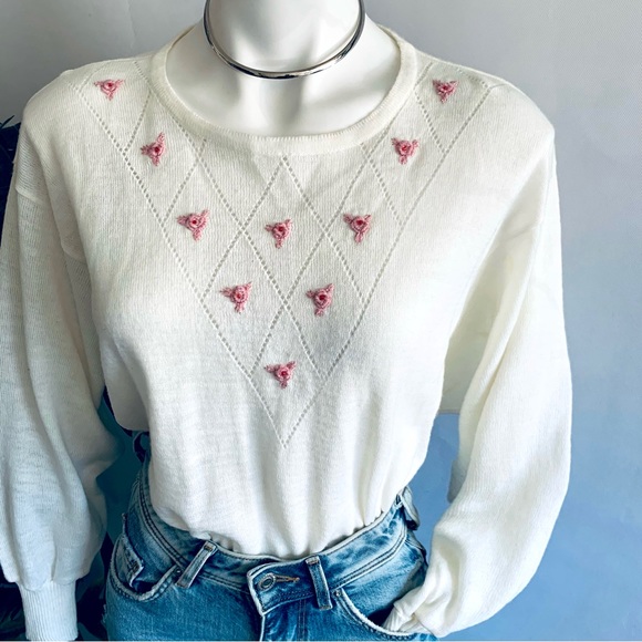 Vintage Sweaters - v i n t a g e :: Dainty Grannycore Pointelle Embroidered Dolman Knit Top
